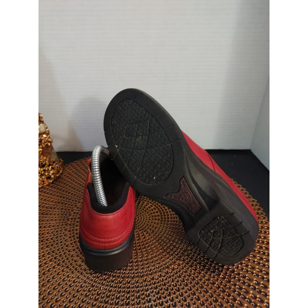 Ariat brand material